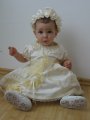 Oana Savescu BABY OANS rochite de botez fetite intre 1 luna si 1 an Preturi: accesorii 30 ron (botoseii, bentita , palariuta, chiloteii), pledul brodat 150 ron, rochitele de la 250 ron Click pe View All Images pentru toate modelele -tel 0723 548 805