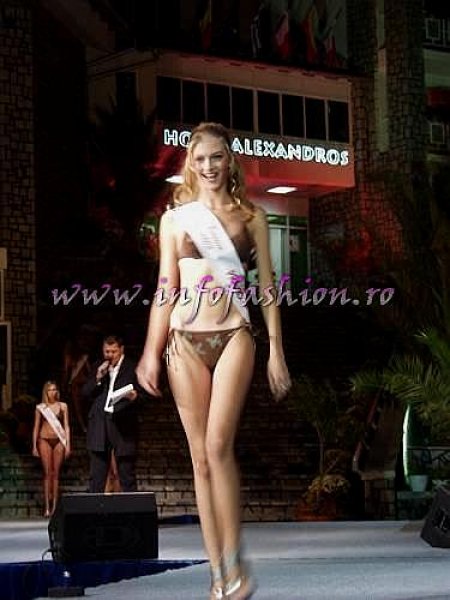 Madalina Draghici a repr. Valea PH. la Miss Tourism Europe 2003, prima Finala Internationala a unui concurs de frumuste gazduita de Romania 