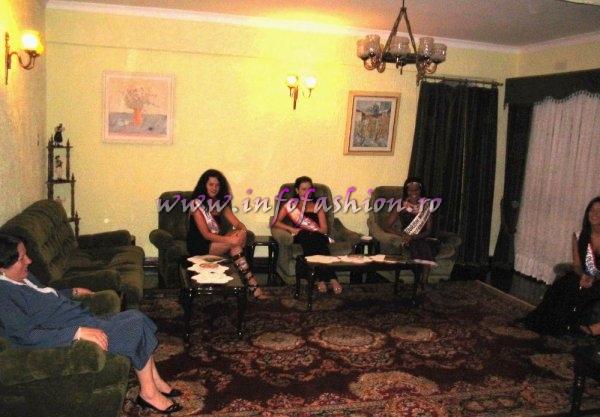 2005-Ambasada Romaniei, insarcinatul cu afaceri al Romaniei la Harare, dl. Luminita Florescu si sotia sa au oferit o seara romaneasca pentru Miss Tourism World Zimbabwe