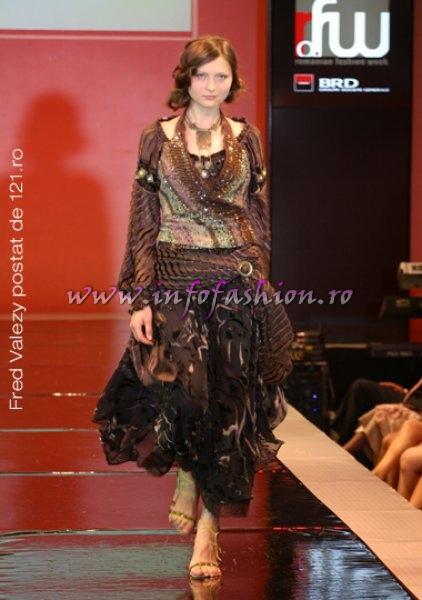 V_&_ Designeri Valentina Vidrascu Fashion Designer Moldova Rep., Viva Models 