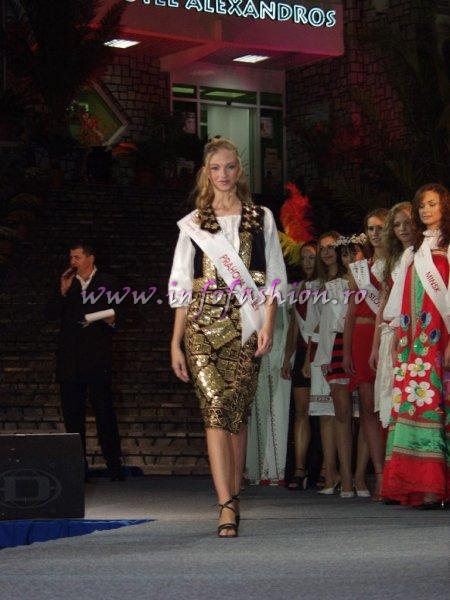 Madalina Draghici(1) la Miss Tourism Europe 2003, prima Finala Internationala a unui concurs de frumuste gazduita de Romania