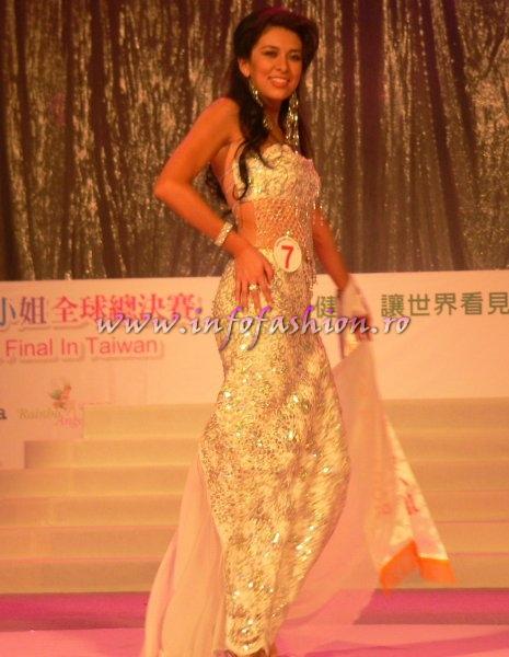 Ecuador Paulina Camacho at Final Miss Young International in Taiwan OCT. 2007