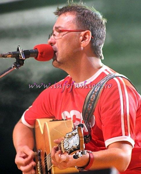 Who`sWho_CP Florin Chilian despre el insusi: `Nu orice imbecil poate fi dascal` /Prin mesajul muzicii sale cucereste din ce in ce mai multi adolescenti