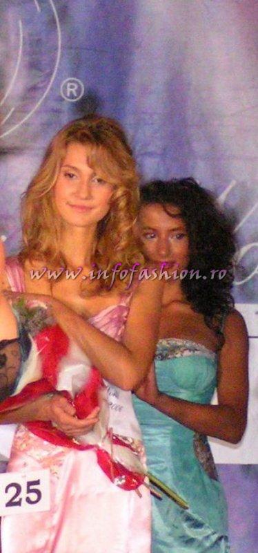 Luiza Raluca Carlan, a castigat la Sinaia dreptul de a reprezenta Romania la Miss Tourism World-2006 ca reprezentatnta a Vaii Prahovei festivalvaleaprahovei.ro