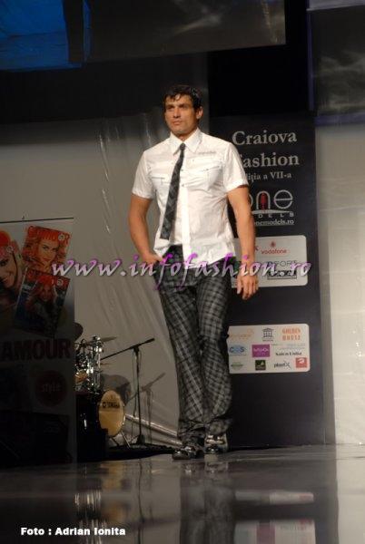 M_&_ Designeri Mondo Colection haine, creatii, moda barbati la Festivalul One Models Craiova Fashion /Posted InfoFashion Platinum Ag