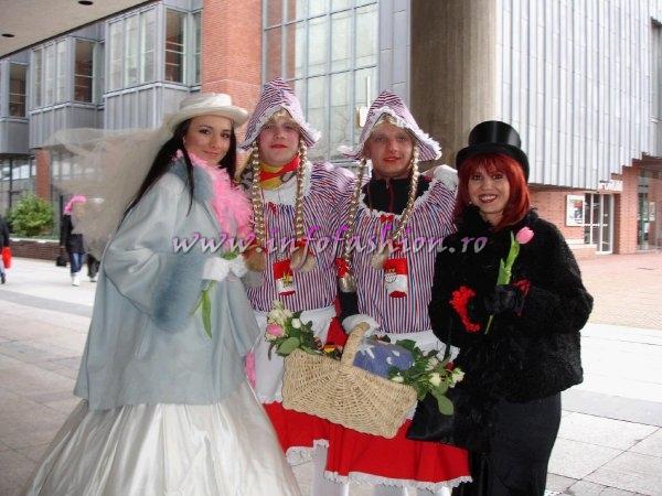 Roxana Curelea si Georgine Dewor la Carnavalul de la Koln, Germany