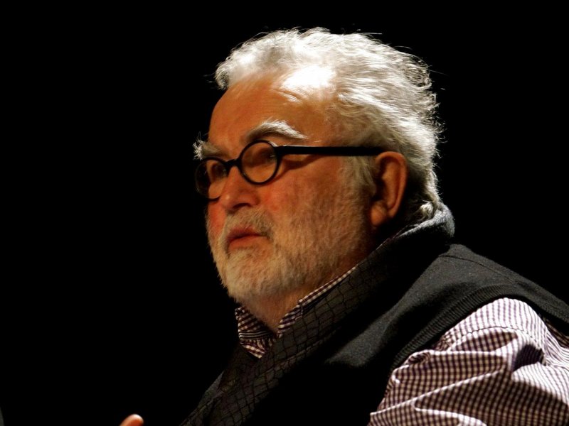 Georges_Banu, Laureat al Academiei Franceze 2015, profesor de estetica teatrala la Sorbona, Presedintele de onoare al Asociatiei Internationale a Criticilor de Teatru Who`s Who
