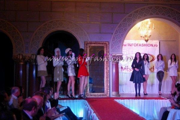 Concurentele Miss World Romania 2010 prezentand creatii Designer Ioana Silaghi la Castelul Cantacuzino Busteni