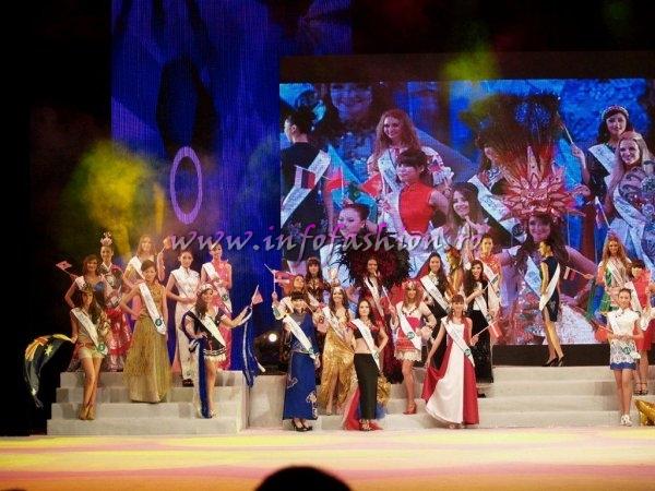 Moldova Rep - Doina Cosciug la Miss All Nations in China, Nanjing