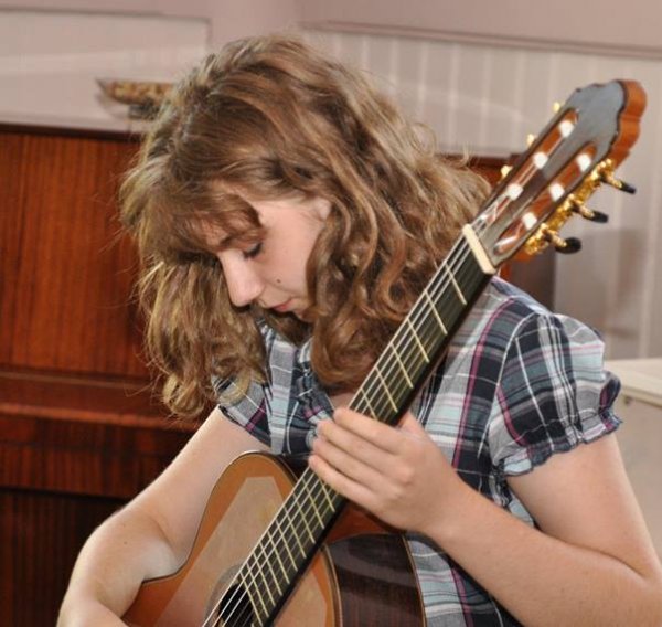 Guitar_Iuliana Camelia Nitu (1996) Who`sWho_NP