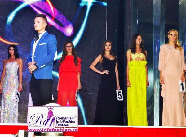 Silvia_Terziu Designer Colectia `Shapes Of Transparence` la Romanian Infofashion Festival Spirit of Beauty la Vip Room