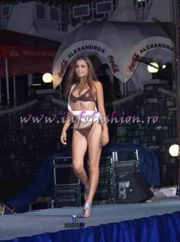 Costume de baie I.D. Sarrieri si pantofi Mihai Albu la Miss Tourism Europe-2003 pe Valea Prahovei 