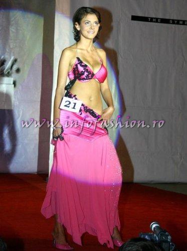 Colectia Laura Olteanu la Miss Tourism Romania-2004 pe Valea Prahovei
